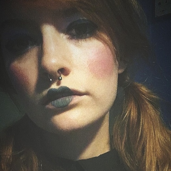 Meet your Posher, Rebecca - Picture 2 of 4